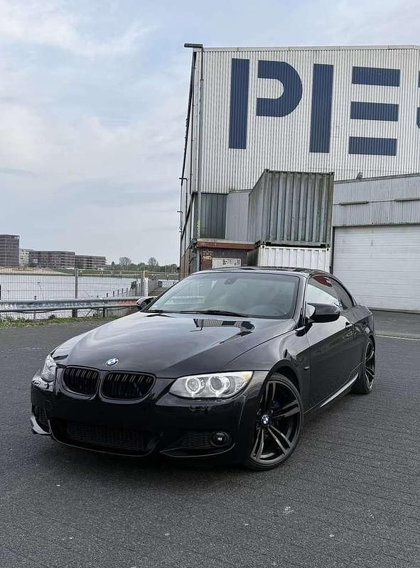 Schwarz Gebraucht 2013 BMW 325 Cabriolet M Sport Cabrio | 16.000 € (Etwas zu teuer) - Bild 1/4