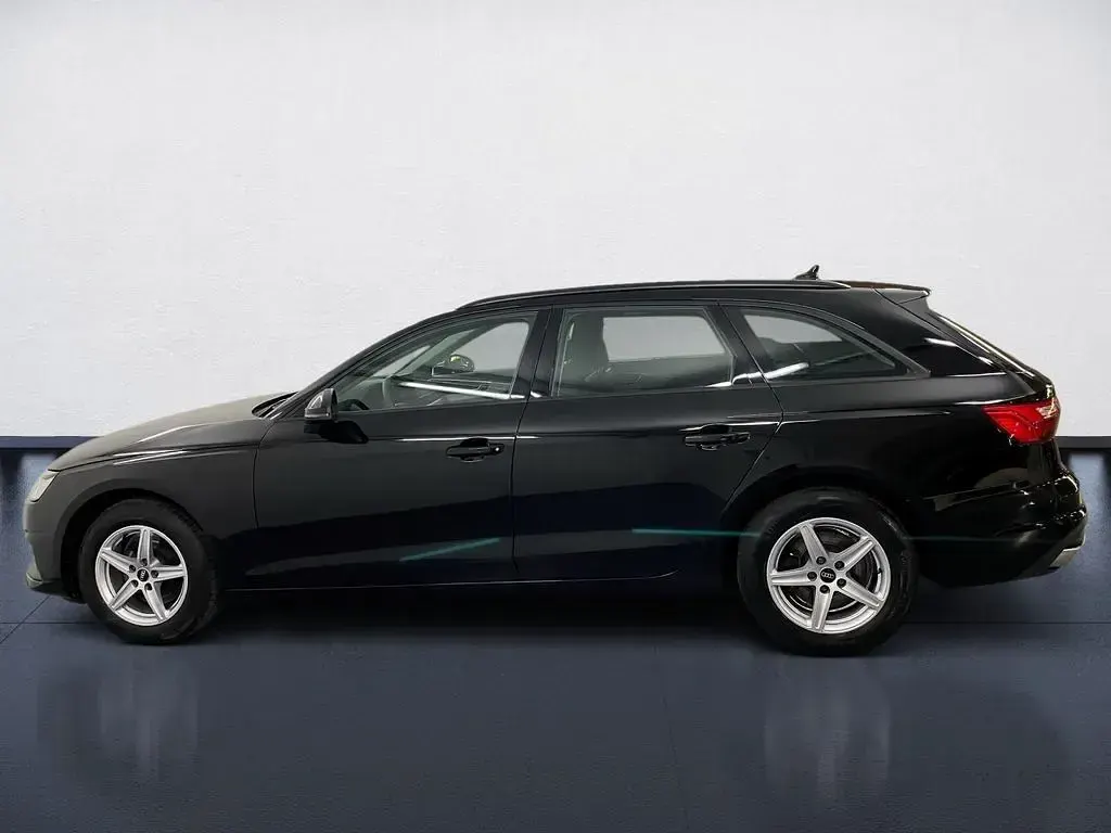 Gebraucht Audi A4 Design 136 PS (100 kW) 2023 Brillantschwarz Kombi
