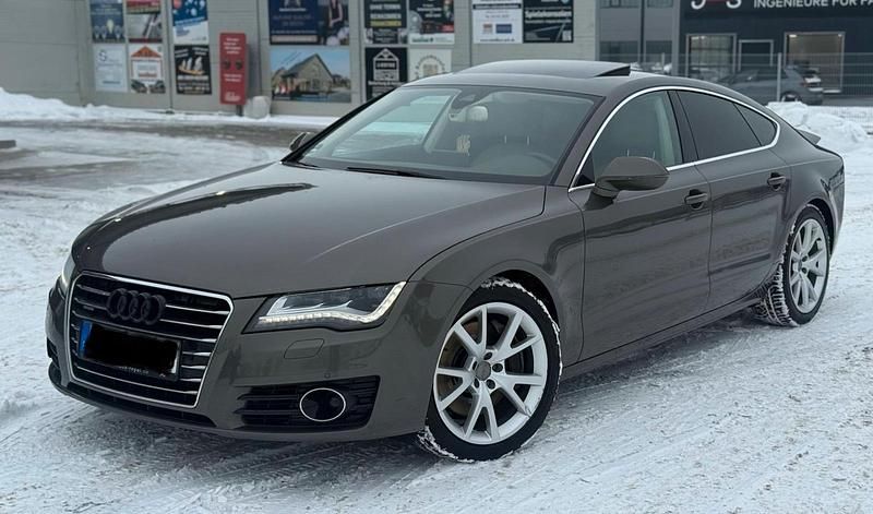 Grau Gebraucht 2011 Audi A7 Kleinwagen | 12.450 € (Superpreis) - Bild 1/4