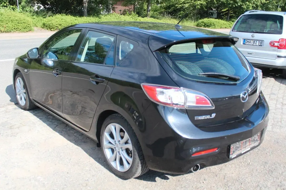 Gebraucht Mazda 3 Active Plus 105 PS (77 kW) 2011 Schwarz Limousine