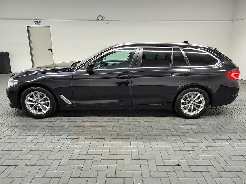 Gebraucht BMW 530 252 PS (185 kW) 2019 Schwarz (sapphireschwarzmet.) Kombi