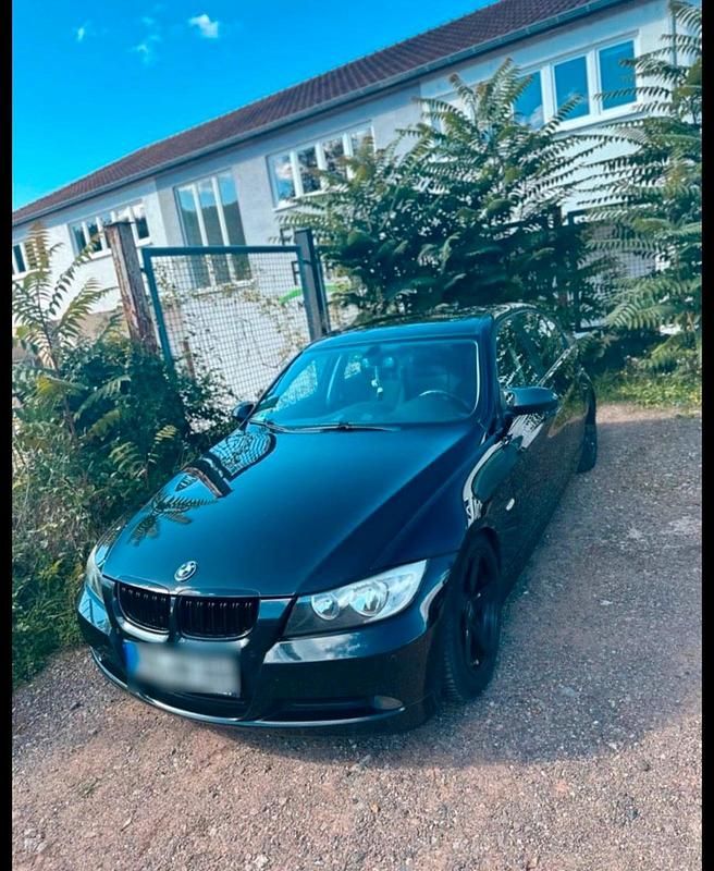 Second-hand BMW 320 150 CP (110 kW) 2006 Negru Berlinǎ