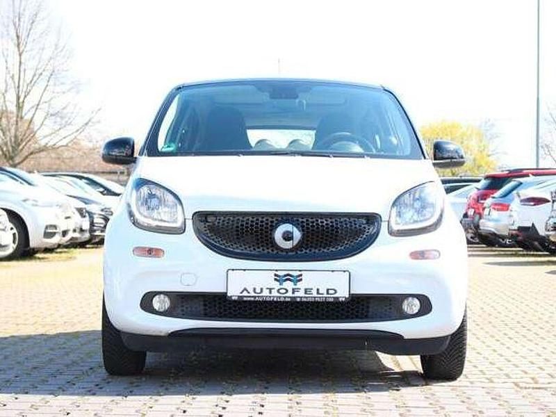 Gebraucht Smart ForFour Passion 71 PS (52 kW) 2016 Weiß Kleinwagen