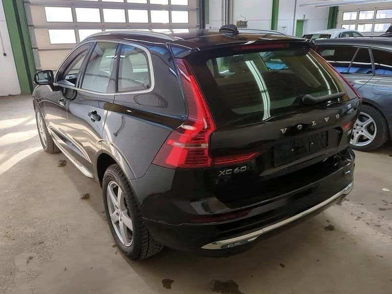 Gebraucht Volvo XC60 Plus 197 PS (144 kW) 2023 Onyx black (metallic) SUV