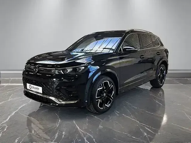 Gebraucht VW Tiguan R-line 193 PS (141 kW) 2024 Deep black perleffekt SUV