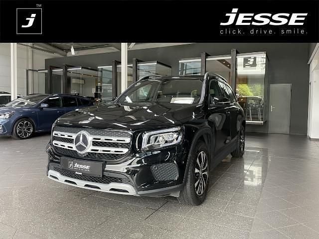 Nachtschwarz unilack Gebraucht 2023 Mercedes GLB180 Style SUV | 29.990 € (Fairer Preis) - Bild 1/4