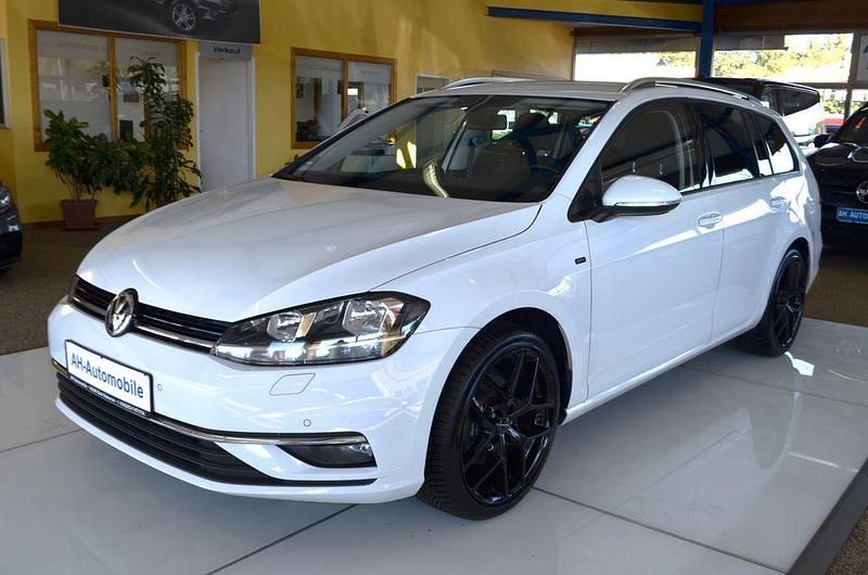 Weiß Gebraucht 2019 VW Golf VII Join Kombi | 13.880 € (Fairer Preis) - Bild 1/4