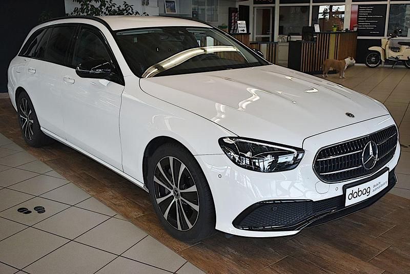 Gebraucht Mercedes E300 Exclusive 320 PS (235 kW) 2022 Andere Limousine