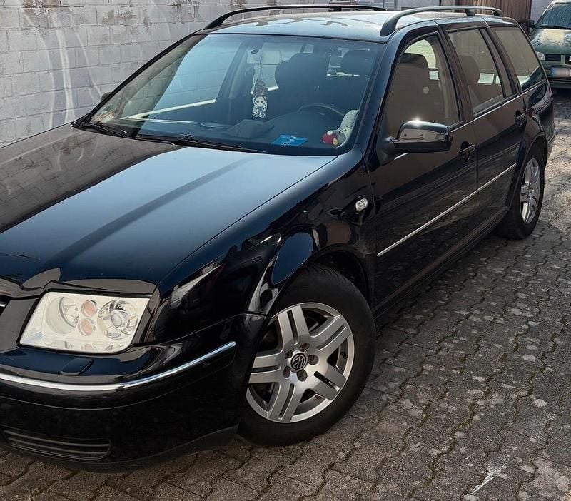 Gebraucht VW Bora 115 PS (84 kW) 2002 Schwarz Kombi