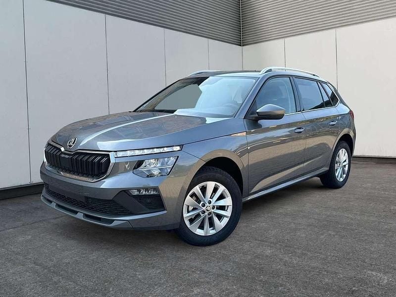 Blau Neu 2025 Skoda Kamiq Selection SUV | 28.580 € (Guter Preis) - Bild 1/4