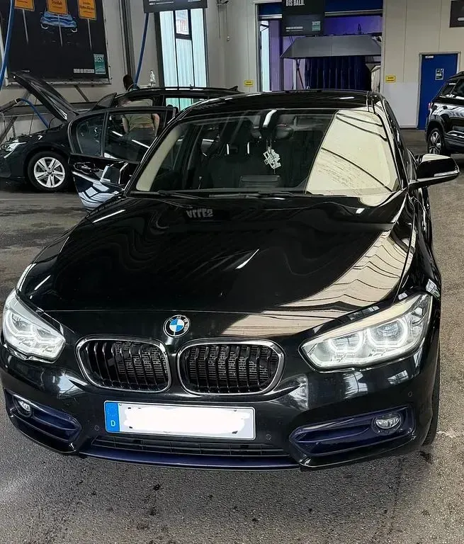Gebraucht BMW 116 Sport Line 116 PS (85 kW) 2017 Schwarz Kleinwagen