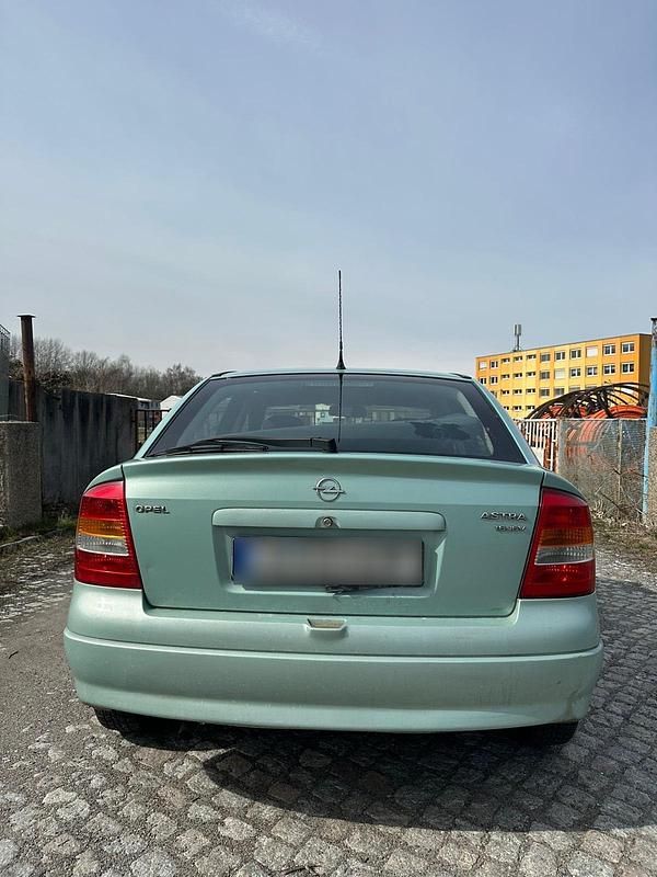 Gebraucht Opel Astra 74 PS (54 kW) 2001 Grün Limousine