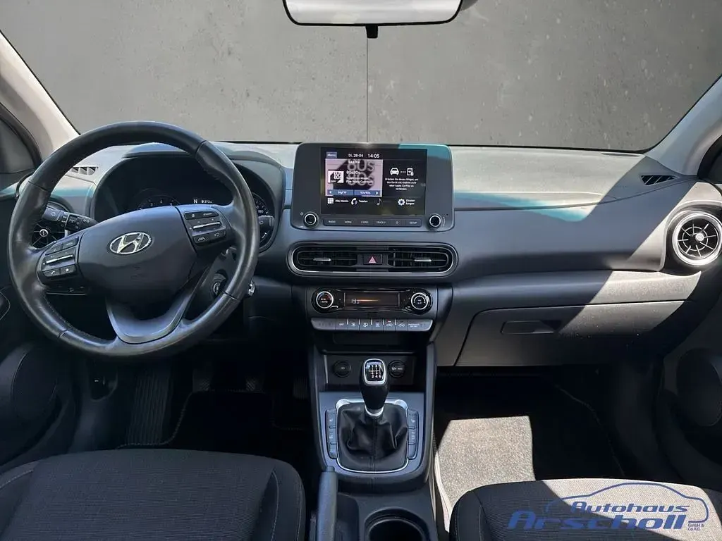 Gebraucht Hyundai Kona Select 120 PS (88 kW) 2023 Grau SUV
