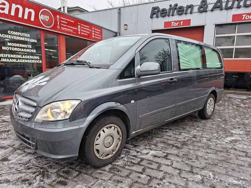 Gebraucht Mercedes Vito 163 PS (119 kW) 2013 Grau Van