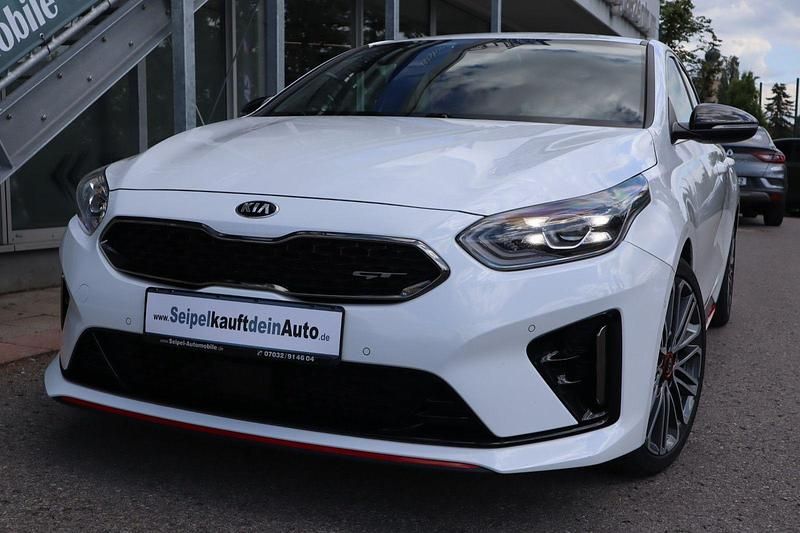 Gebraucht Kia ProCeed GT 204 PS (150 kW) 2019 (hw2) deluxeweiss met. Kombi