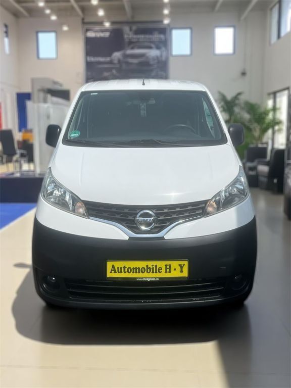 Weiß Gebraucht 2018 Nissan NV200 Comfort Van | 11.999 € (Fairer Preis) - Bild 1/4