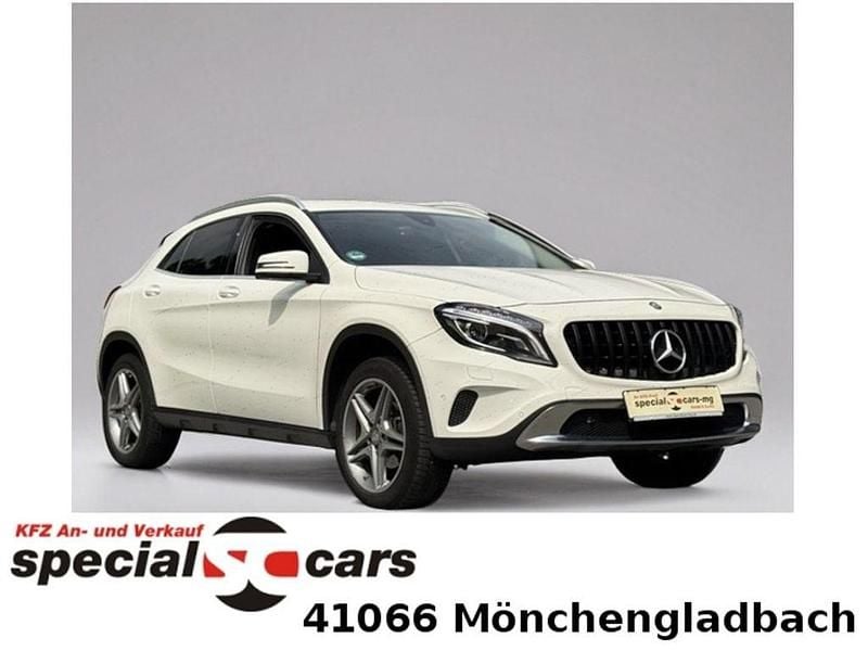 Weiß Gebraucht 2016 Mercedes GLA180 SUV | 17.490 € (Fairer Preis) - Bild 1/4