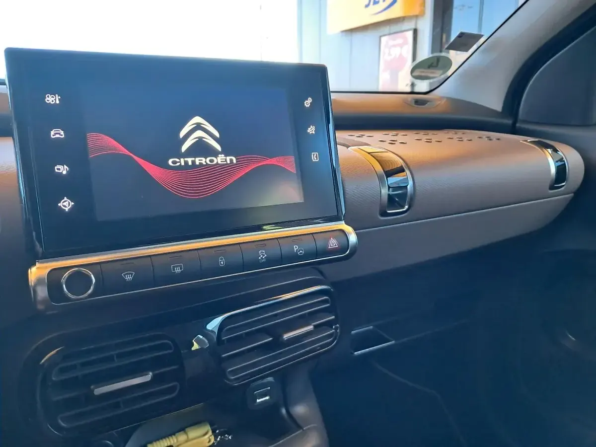 Gebraucht Citroën C4 SELECTION 99 PS (72 kW) 2016 Gelb Limousine