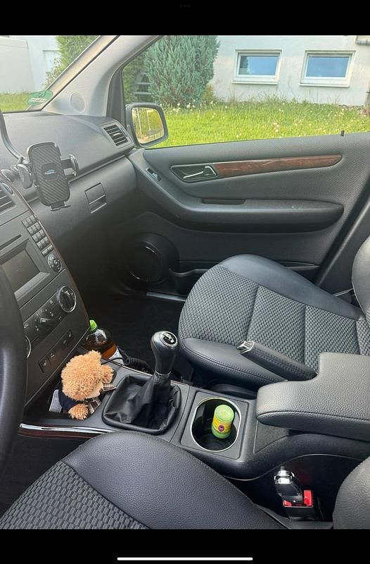 Gebraucht Mercedes A160 95 PS (69 kW) 2010 Grau Limousine