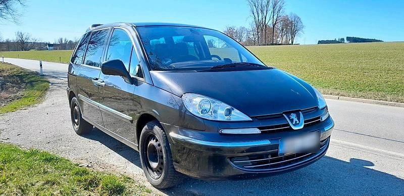 Gebraucht Peugeot 807 163 PS (119 kW) 2012 Grau Van / Kleinbus