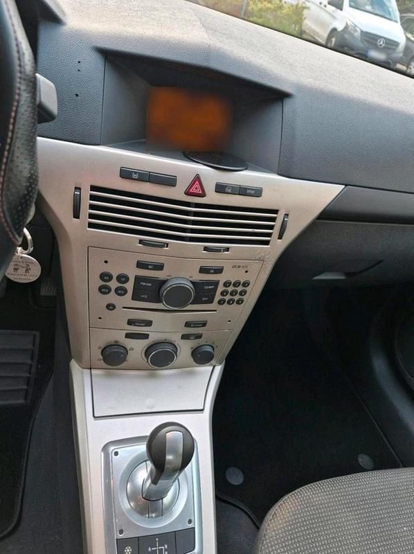 Gebraucht Opel Astra 90 PS (66 kW) 2007 Grau Coupé