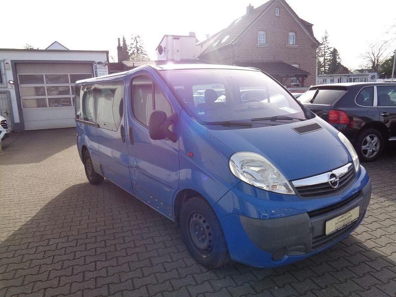 Gebraucht Opel Vivaro 114 PS (83 kW) 2009 Blau Van / Kleinbus