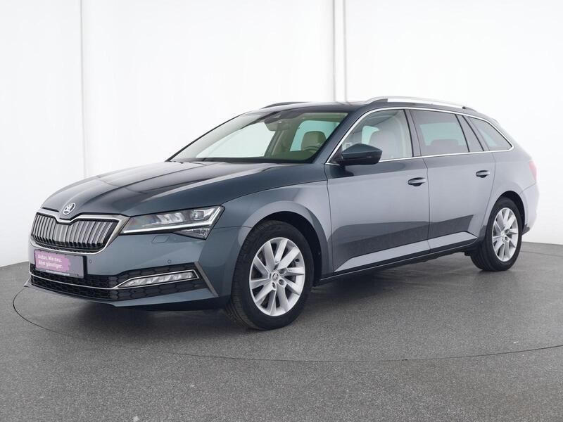 Grau Gebraucht 2020 Skoda Superb Style Kombi | 20.819 € (Fairer Preis) - Bild 1/4