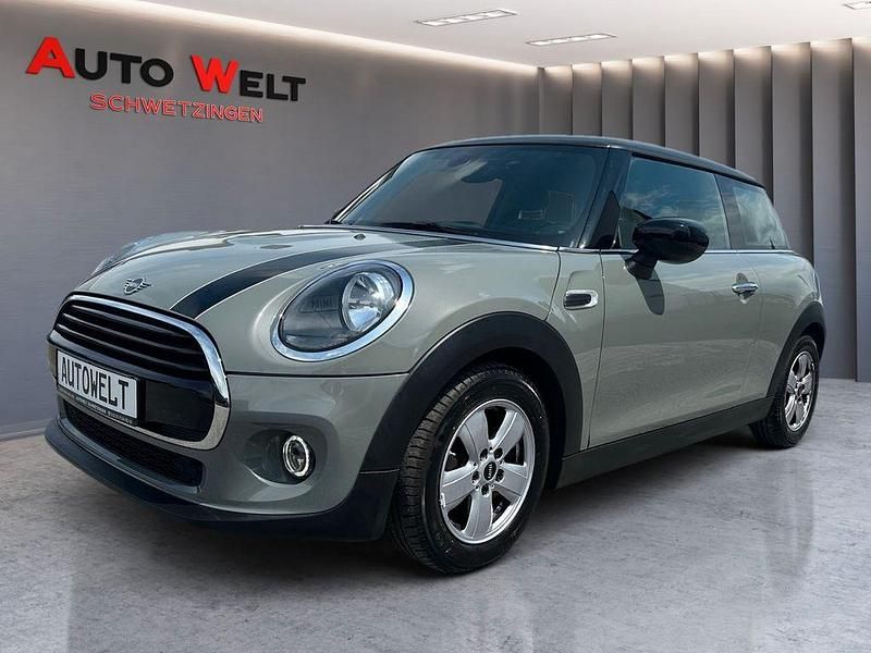 Grau Gebraucht 2021 Mini Cooper Essential Kleinwagen | 16.990 € (Fairer Preis) - Bild 1/4