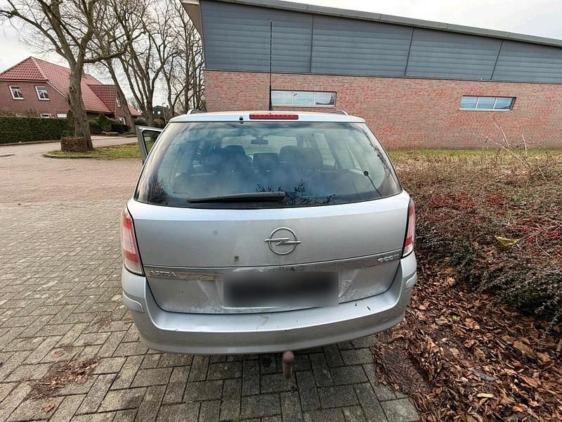 Gebraucht Opel Astra 75 PS (55 kW) 2008 Grau Kombi