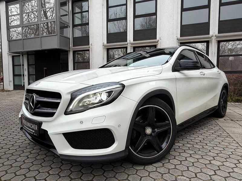 Gebraucht Mercedes GLA220 AMG 170 PS (125 kW) 2015 Weiß SUV