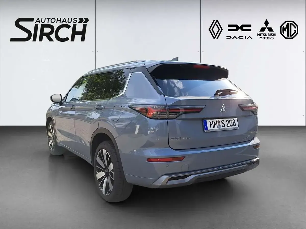 Gebraucht Mitsubishi Outlander P-HEV Top 306 PS (225 kW) 2025 Grau Limousine