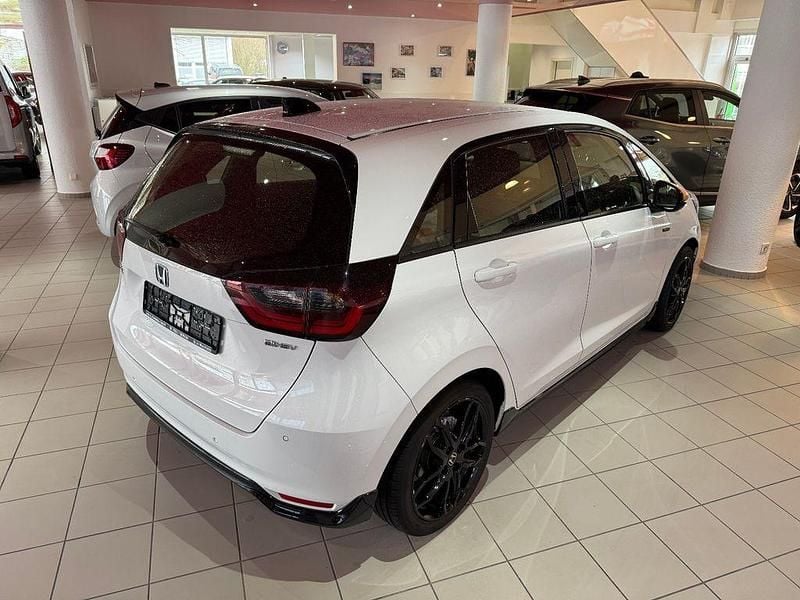 Gebraucht Honda Jazz Elegance 98 PS (72 kW) 2022 Taffeta white iii Kleinwagen