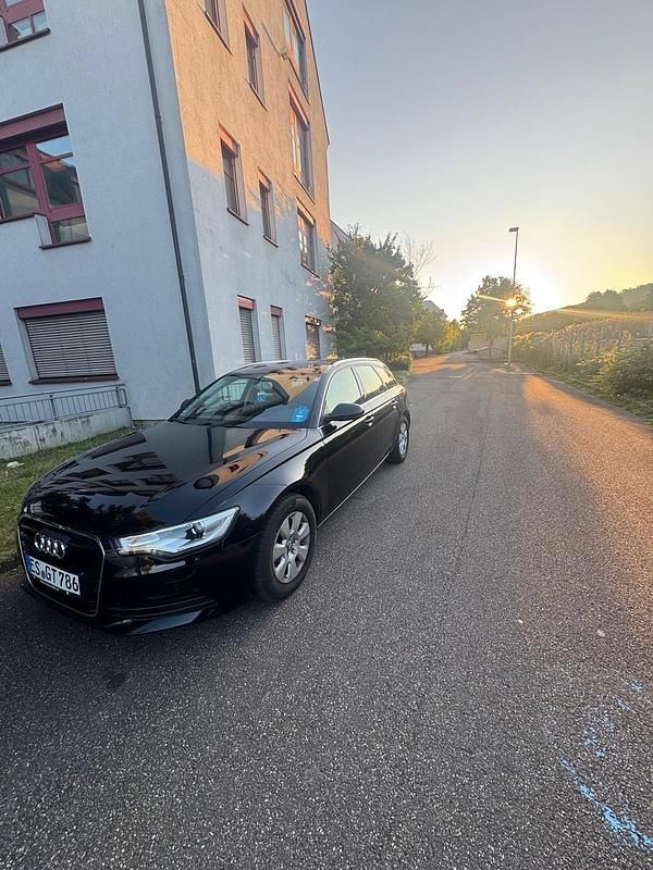 Schwarz Gebraucht 2012 Audi A6 Kombi | 11.500 € (Fairer Preis) - Bild 1/4