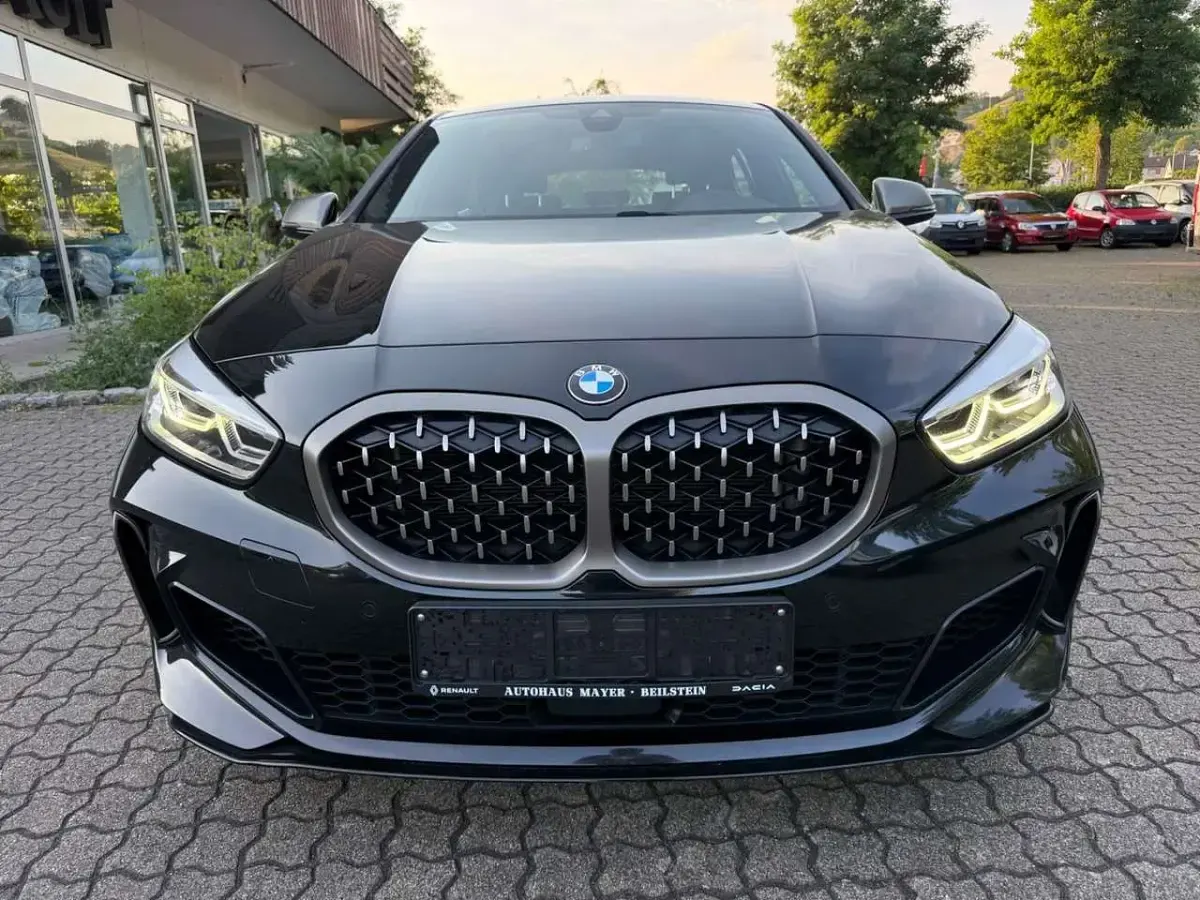 Gebraucht BMW 135 306 PS (225 kW) 2022 Saphirschwarz Kleinwagen