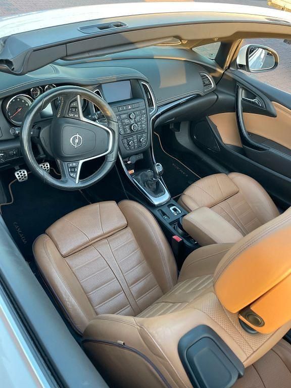 Gebraucht Opel Cascada Innovation 170 PS (125 kW) 2015 Weiß Cabrio