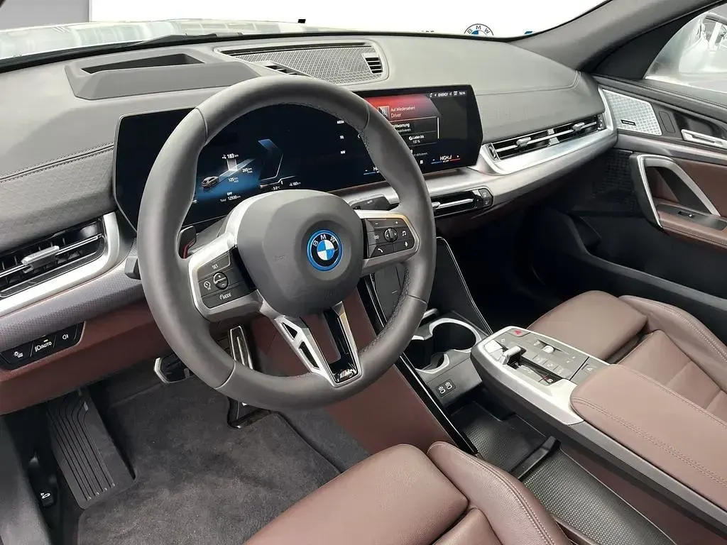Gebraucht BMW iX2 M Sport 225 kW (306 PS) 2025 Grau SUV