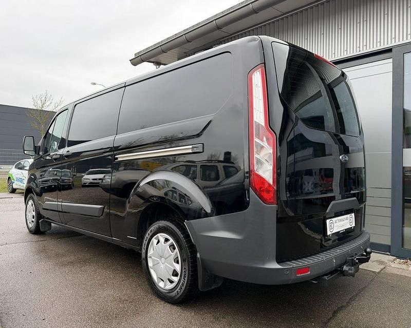 Gebraucht Ford Transit Custom Trend 131 PS (96 kW) 2017 Iridiumschwarz metallic Van / Kleinbus