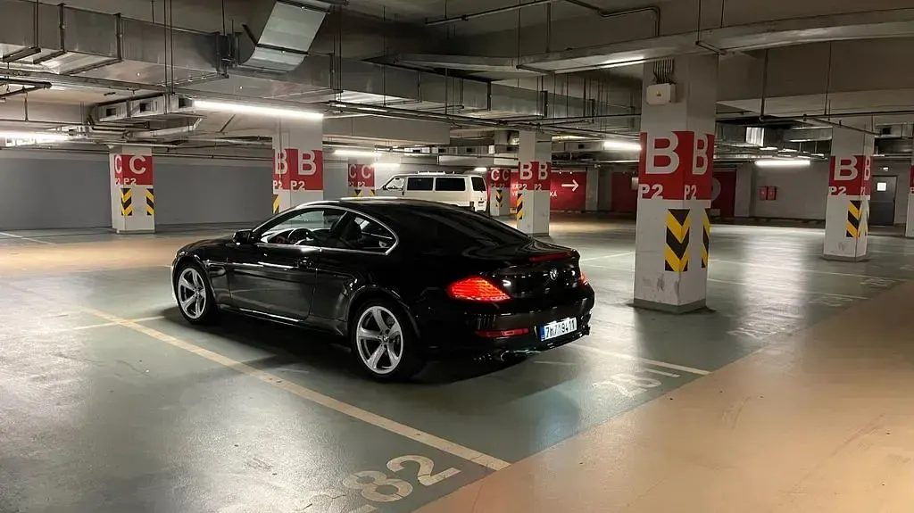 Gebraucht BMW 650 367 PS (269 kW) 2008 Schwarz Coupé