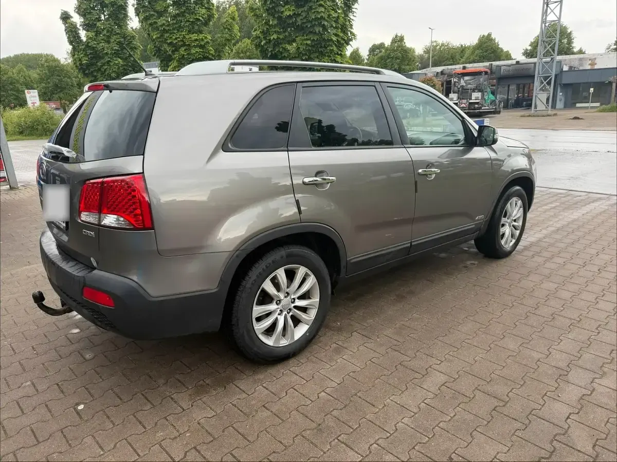 Używany Kia Sorento 197 KM (144 kW) 2010 Szary SUV