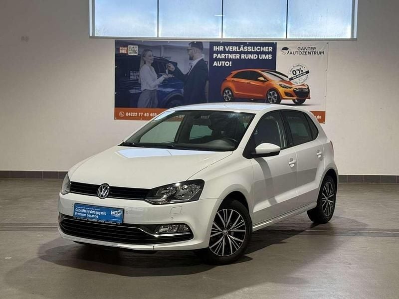 Weiß Gebraucht 2016 VW Polo Allstar Limousine | 11.999 € (Fairer Preis) - Bild 1/3