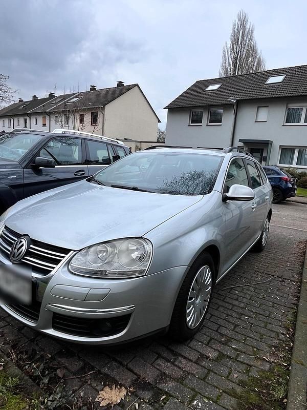 Gebraucht VW Golf V 102 PS (75 kW) 2007 Silber Kombi