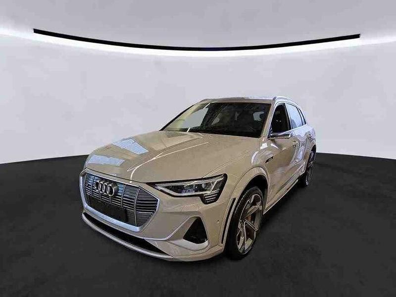 Siambeige metallic (metallic) Gebraucht 2021 Audi e-tron Sport SUV | 40.990 € (Superpreis) - Bild 1/2