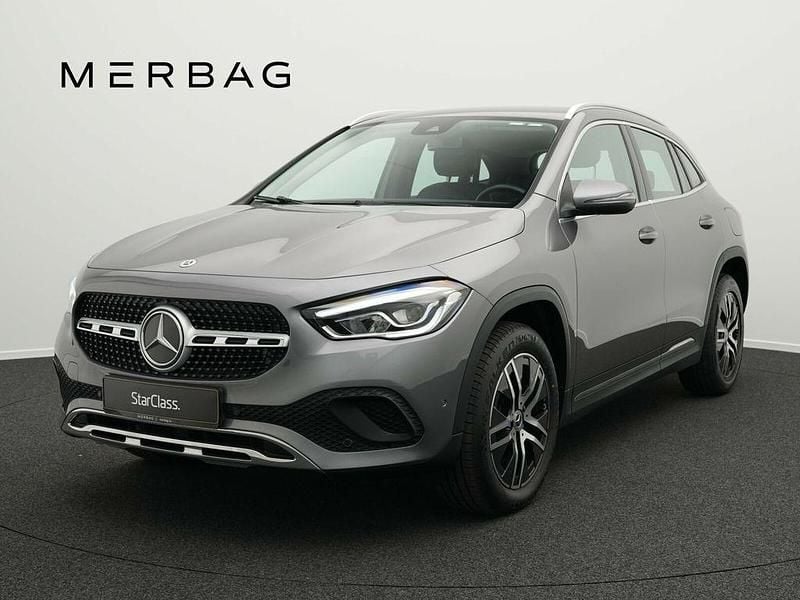 Grau Gebraucht 2021 Mercedes GLA220 SUV | 31.490 € (Guter Preis) - Bild 1/4