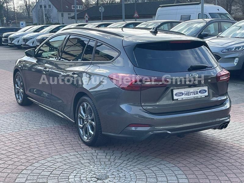 Gebraucht Ford Focus ST-Line X 155 PS (114 kW) 2024 Grau Kombi