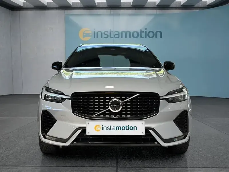 Gebraucht Volvo XC60 Plus 250 PS (183 kW) 2025 Grau SUV