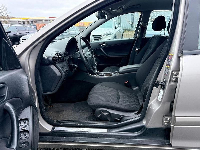 Gebraucht Mercedes C200 122 PS (89 kW) 2005 Silber Limousine
