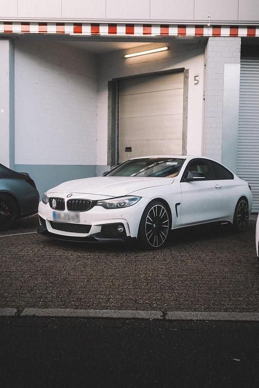 Second-hand BMW 430 Shadowline 252 CP (185 kW) 2017 Alb Coupe