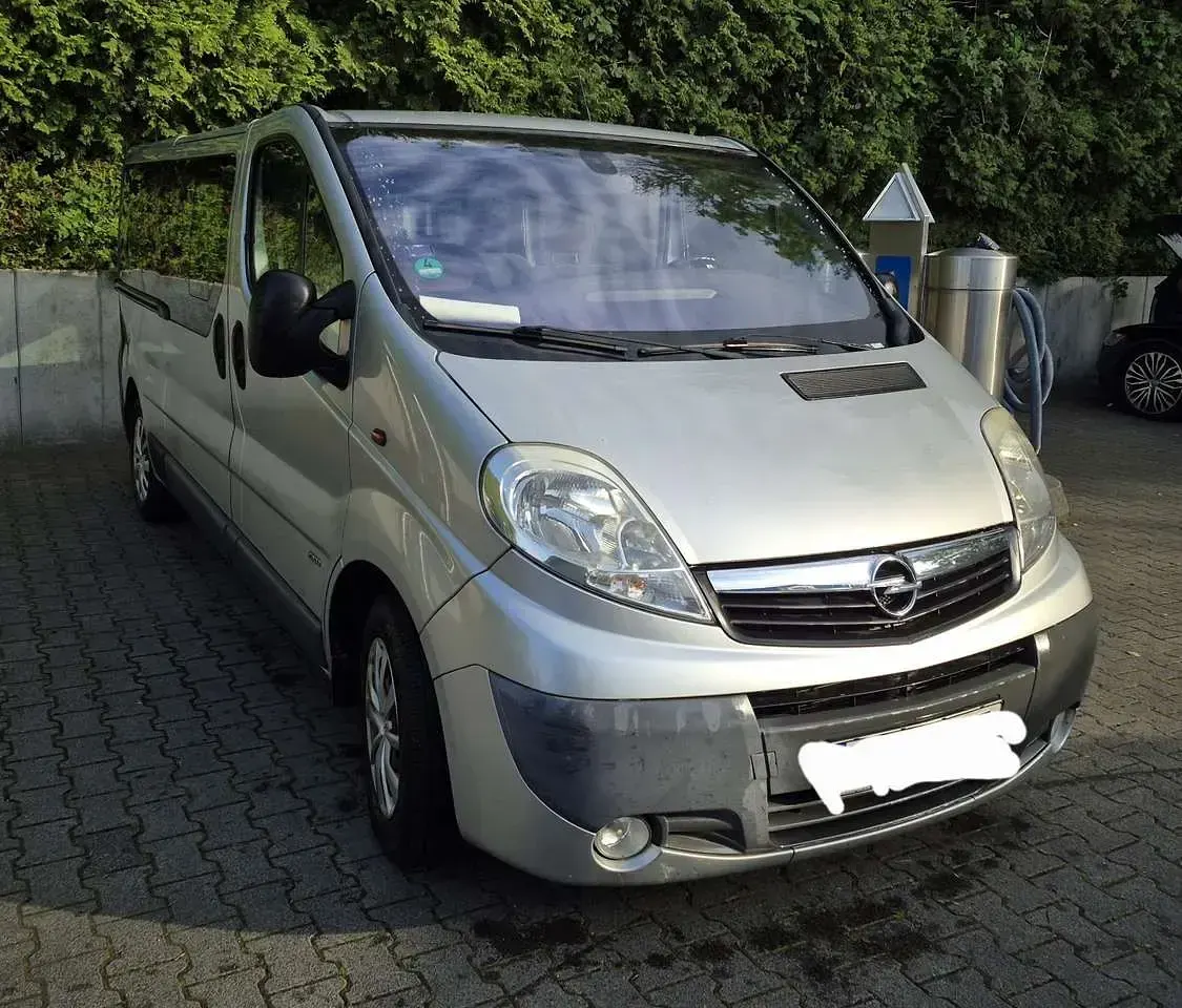 Gebraucht Opel Vivaro 114 PS (83 kW) 2009 Grau Van / Kleinbus