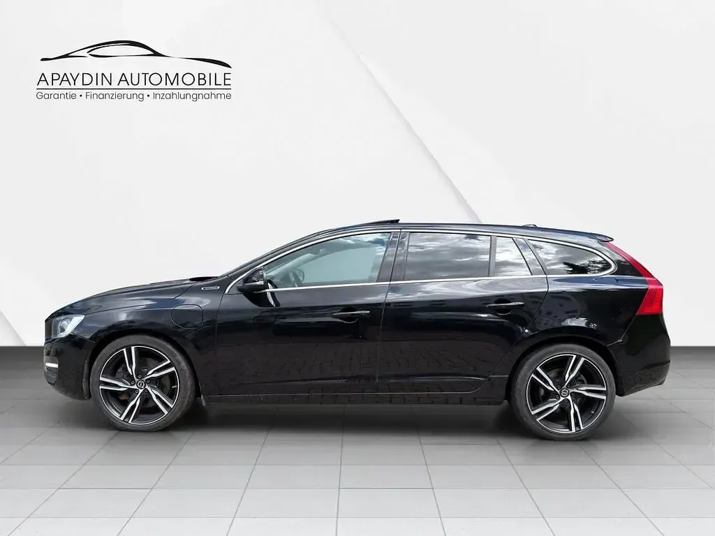 Gebraucht Volvo V60 Summum 288 PS (211 kW) 2016 Schwarz Kombi