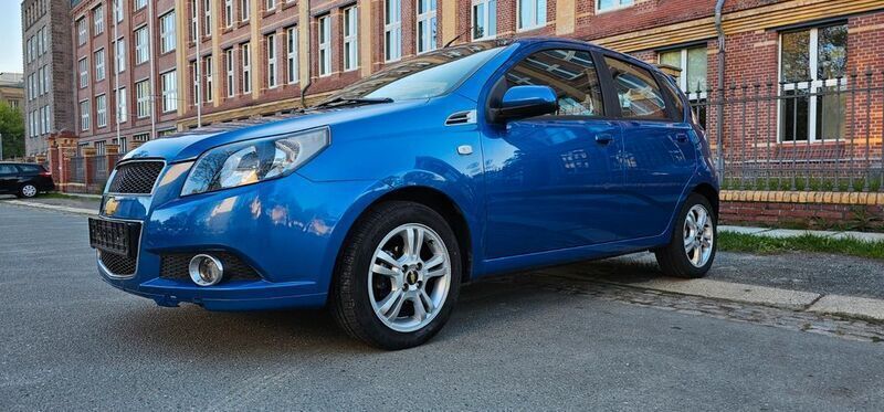 Blau Gebraucht 2011 Chevrolet Aveo LT Limousine | 3.399 € (Superpreis) - Bild 1/4